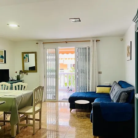 Beachfront Apartment With A Private Garden On The Ground Floor Moncofar Exterior photo