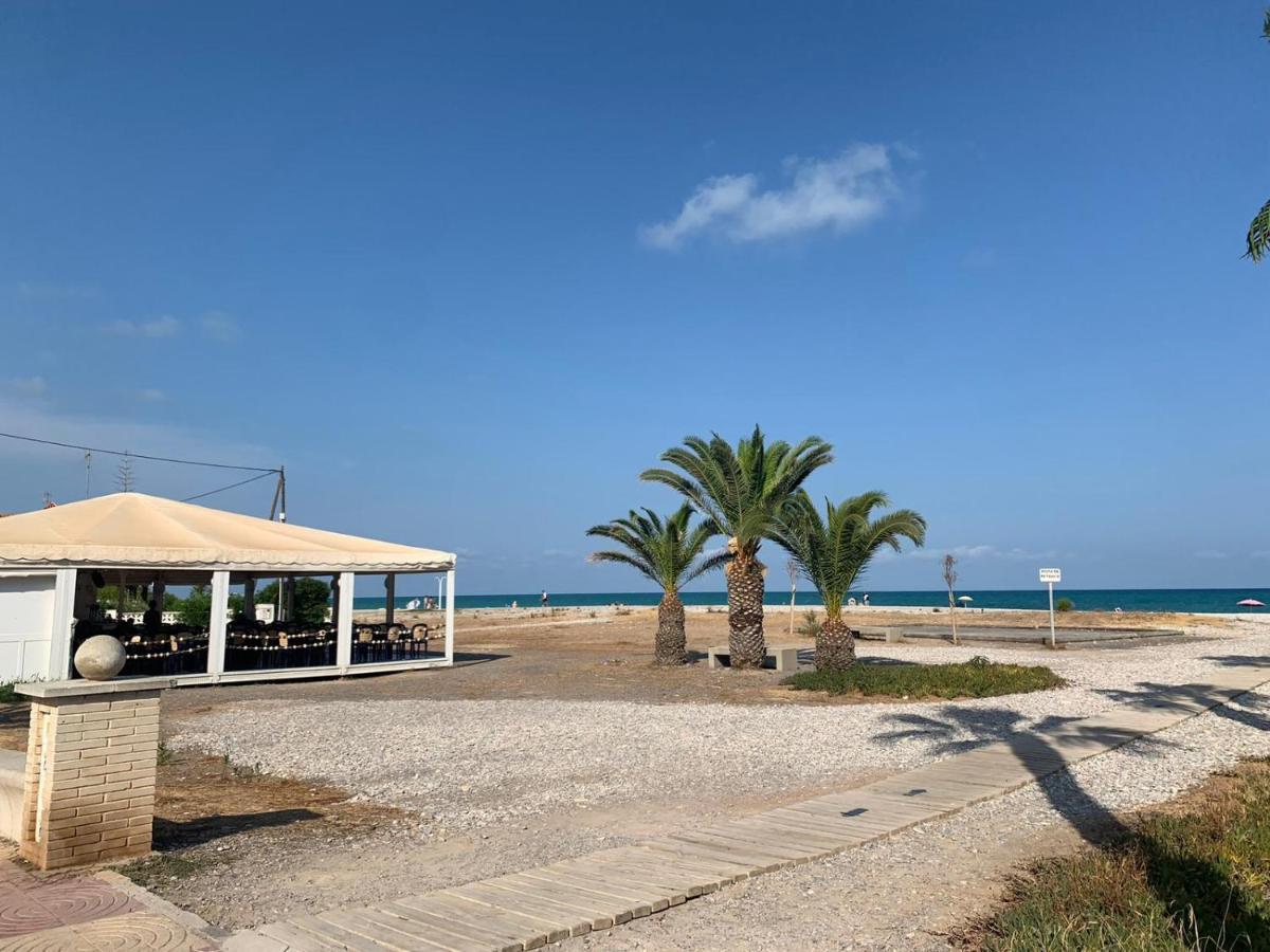 Beachfront With A Private Garden On The Ground Floor * Moncofar