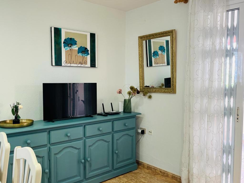 Beachfront With A Private Garden On The Ground Floor Apartment Moncofar