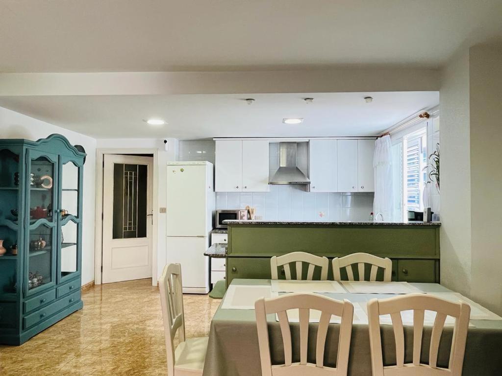 Beachfront With A Private Garden On The Ground Floor Apartment Moncofar